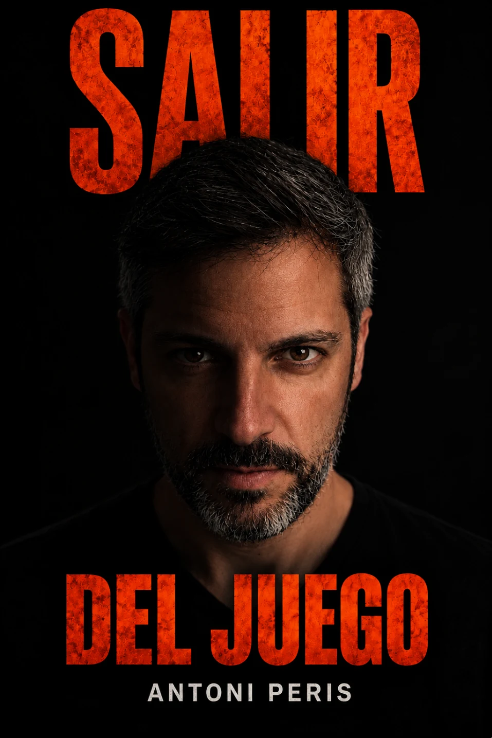 Portada del libro Salir del juego, de Antoni Peris: el autor mira a cámara sobre fondo negro, con el título en letras naranjas.